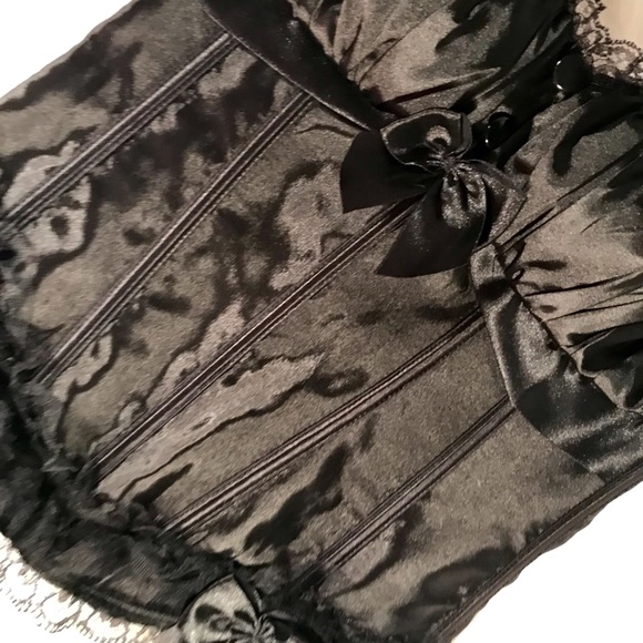 Medium black satin corset - Picture 2 of 6